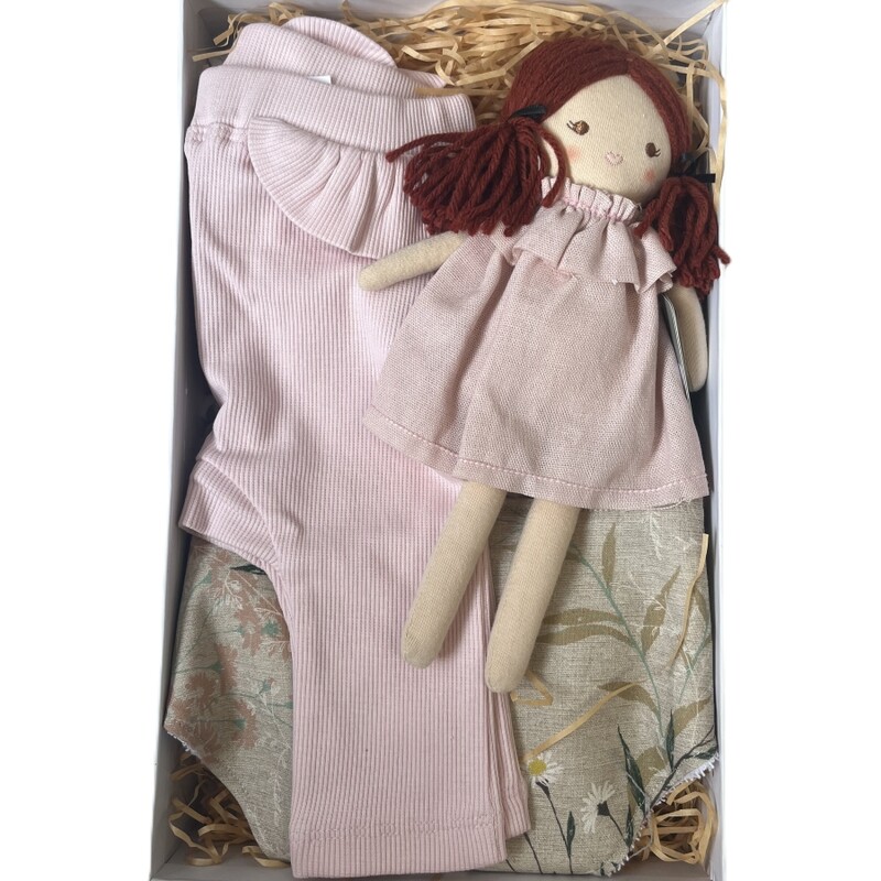 Baby Girl Gift Bundle 000