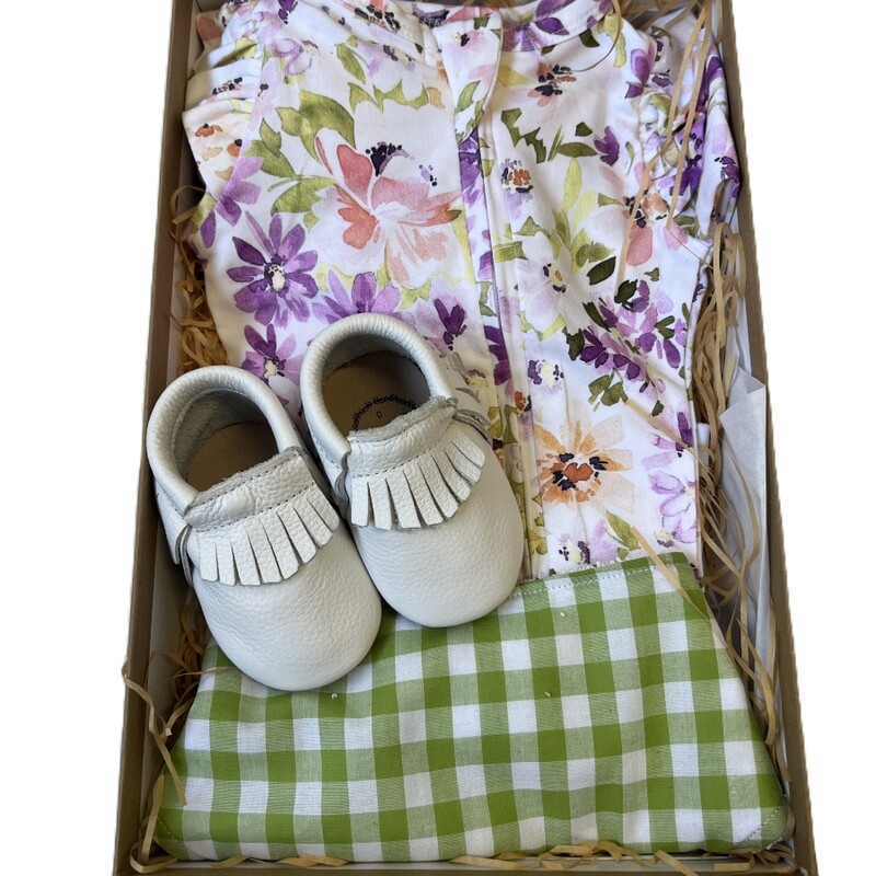 Baby Girl Gift  Bundle 0000